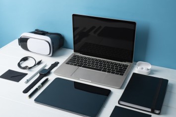 Планшети Apple iPad та інша техніка з гарантією та кешбеком