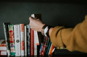Як вибір підручника для старшої школи допомагає поглибити розуміння англійської граматики та лексики