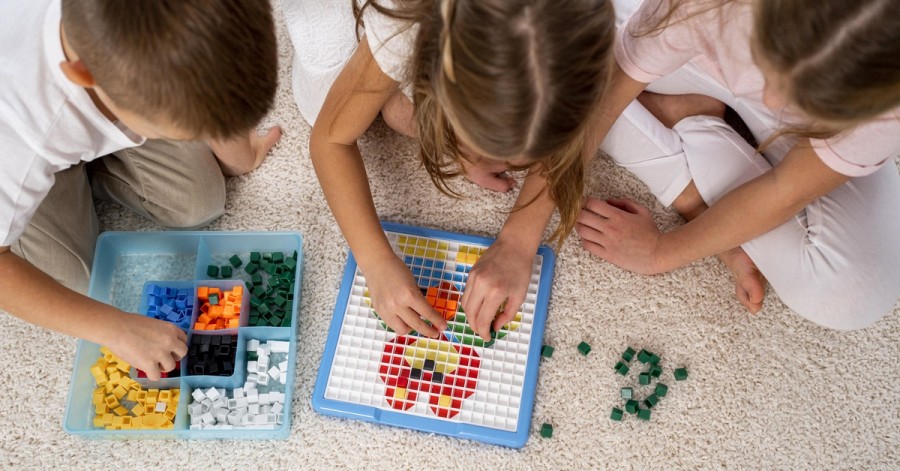 Як гратись і готуватися до школи: розвиваючі ігри для майбутніх першачків