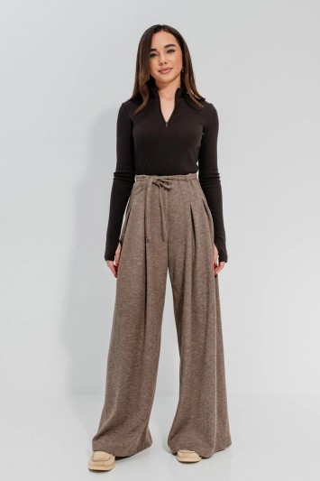 Як підібрати штани для дівчинки: прості поради для батьків 