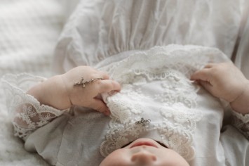 Естетика першого свята: як організувати хрестини в єдиному стилі та кольорі Естетика першого свята: як організувати хрестини в єдиному стилі та кольорі
