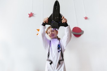 Виховуємо Ілона Маска: топ-10 відео, які зацікавлять дітей наукою і космосом