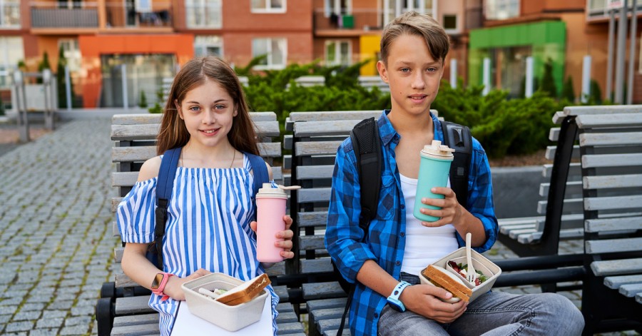 Реформа шкільного харчування: тренінги для кухарів та порушення на місцях