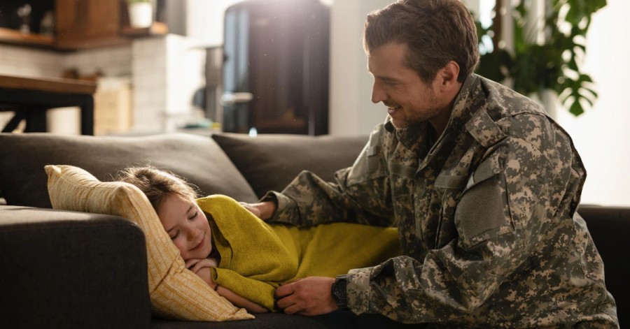 Як підтримати дітей військовослужбовців – поради психолога