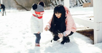 Зимові канікули: ігри з дітьми у дворі
