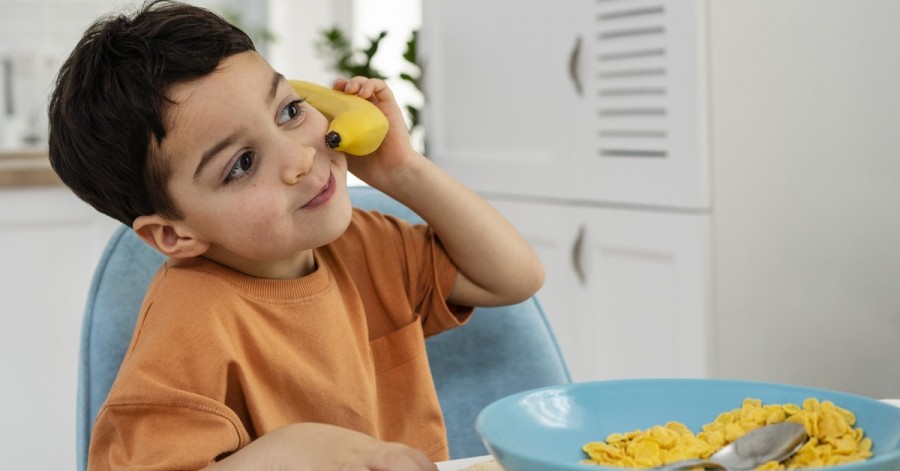 Як прищепити дитині корисні харчові звички: практичні поради