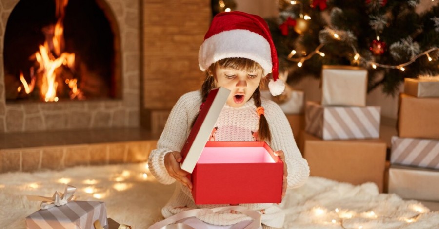 Дивуємо: небанальні новорічні подарунки для дітей