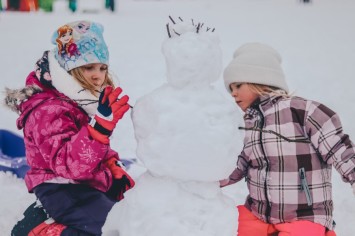 Дитяча зимова мода: вибираємо комбінезон