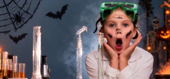 7 наукових експериментів на Гелловін для дітей: магія вдома