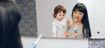 Як привчити дитину чистити зуби: практичні поради