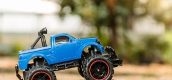 Золоті правила перших заїздів: як не розбити дорогу іграшку першого ж дня